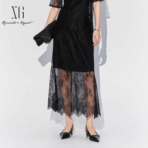 XG雪歌精致高腰蕾丝半身裙女2025夏新款迷人中长裙子XL203519A884