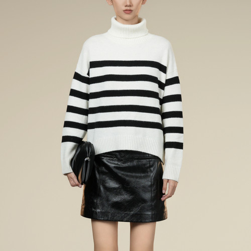XG雪歌高领条纹针织衫XK411060B599