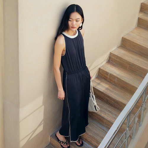 XG雪歌 连衣裙XL204030B328
