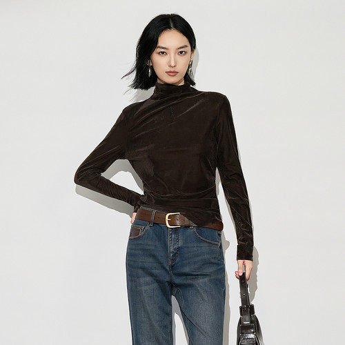 XG雪歌2025冬新款字母印花半高领丝绒T恤女长袖上衣XK401011A172