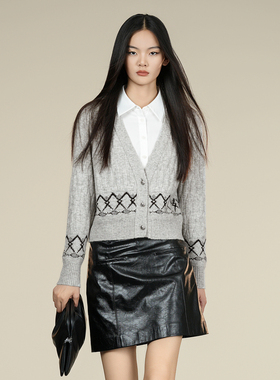 XG雪歌25冬新款针织衫XK411056B184