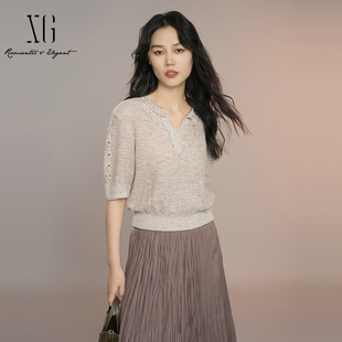 XK311001A160 女短袖 XG雪歌2025秋款 温柔风亮片镂空V领套头针织衫