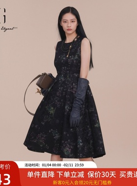 XG雪歌百褶收腰蕾丝印花无袖连衣裙25春新款中长裙子XK104001B196