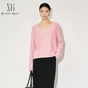上衣XK411509A816 套头毛衫 xg雪歌粉色减龄V领针织衫 女2024冬新款