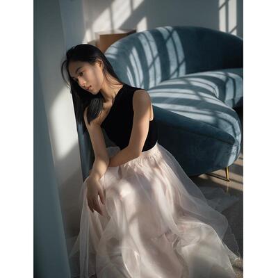 不对称斜肩丝绒上衣 天鹅绒无袖背心 瑞典charlotta gandolfo