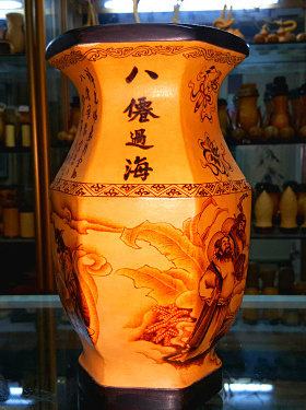 烫画八仙过海紫檀口花模六方花瓶