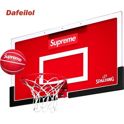 Supreme篮板斯伯丁联名