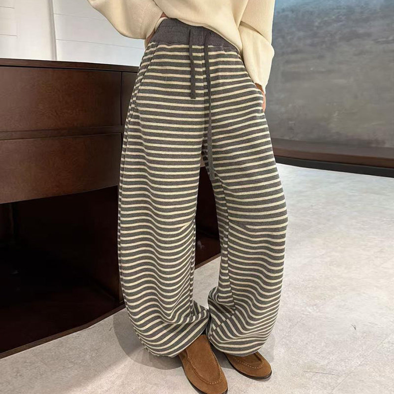 韩系灰色新款宽松条纹休闲裤女冬季加绒加厚垂感显瘦阔腿裤弯刀裤,女装/女士精品,卫裤,淘宝优惠券,粉丝福利购,淘宝优惠卷