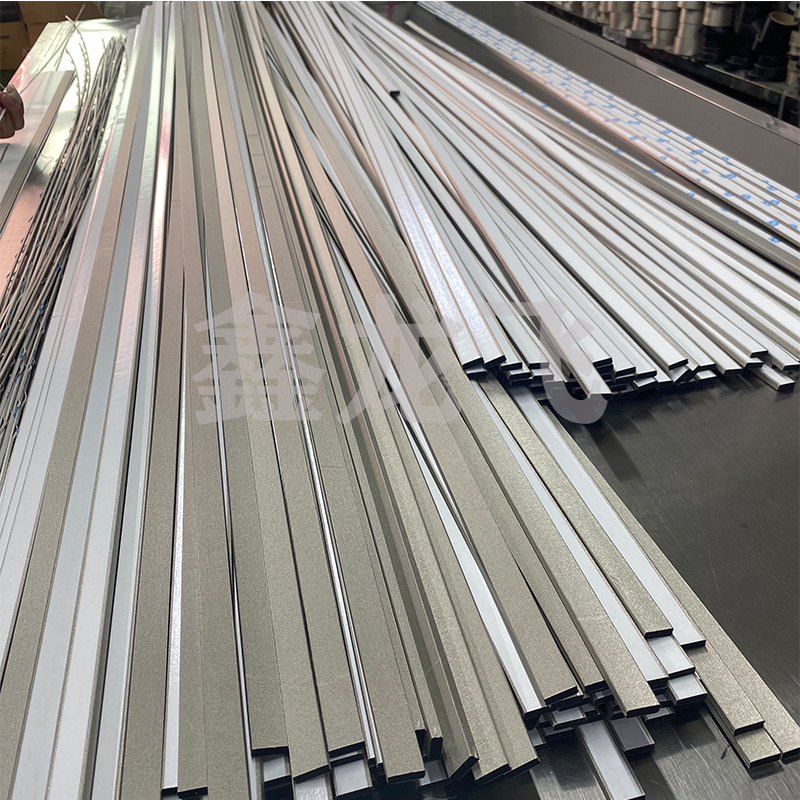 厂定制EMI/EMC导电条电磁屏蔽导电胶导电泡棉缓冲减震导电棉15*3