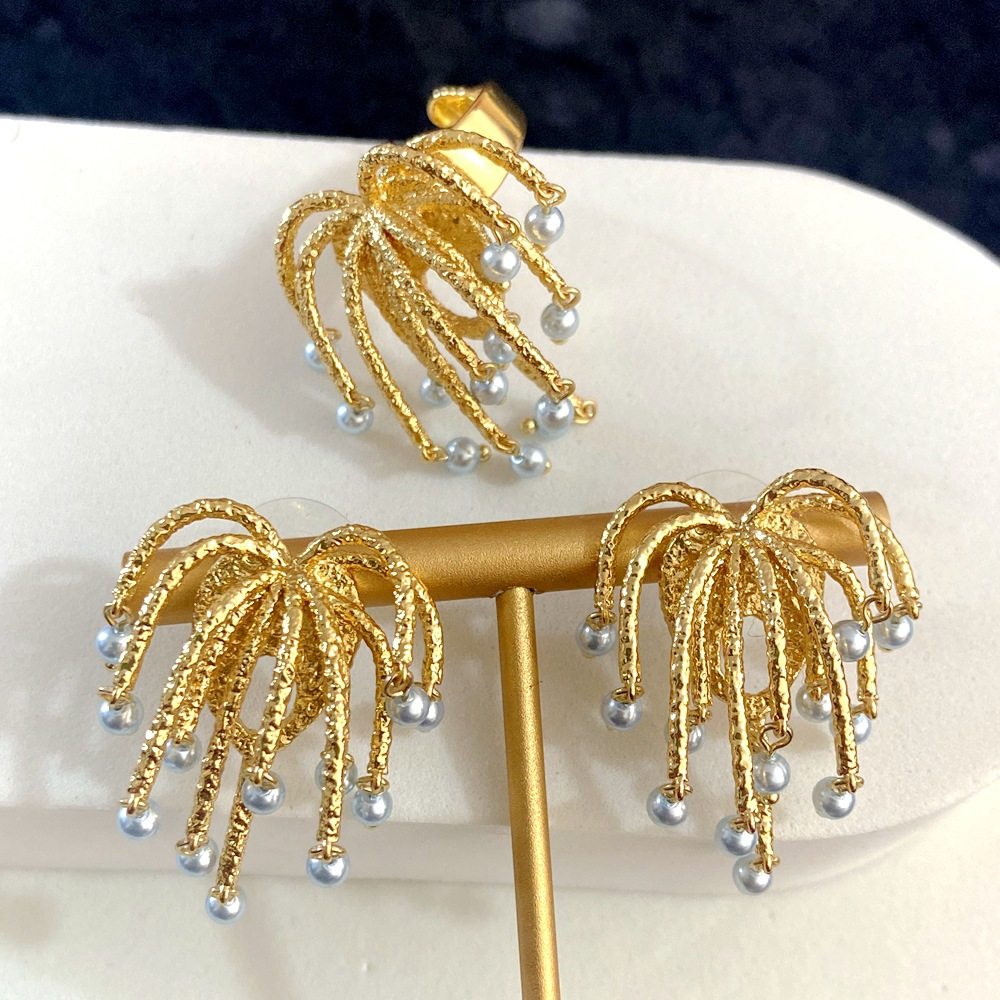 新款复古水中花火珍珠铜戒指电镀真金仿珍珠流苏耳钉中古轻奢