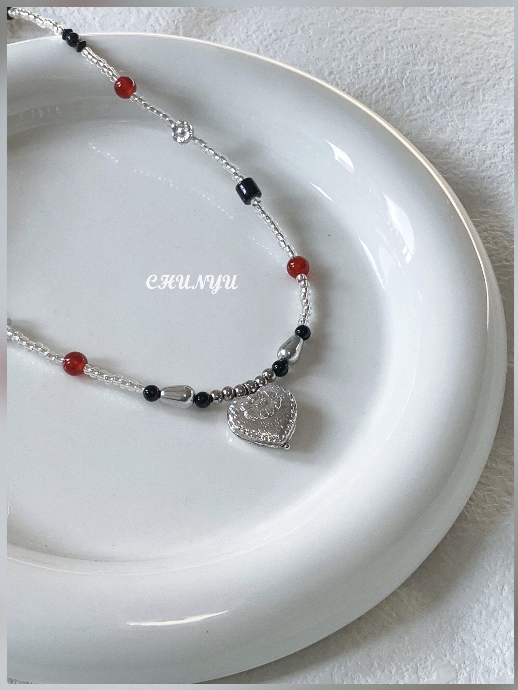 CHUNBUCHI CHUNCHI 오리지널 체코 하트 콜드 스타일 체코 비즈 복고풍 유리 목걸이