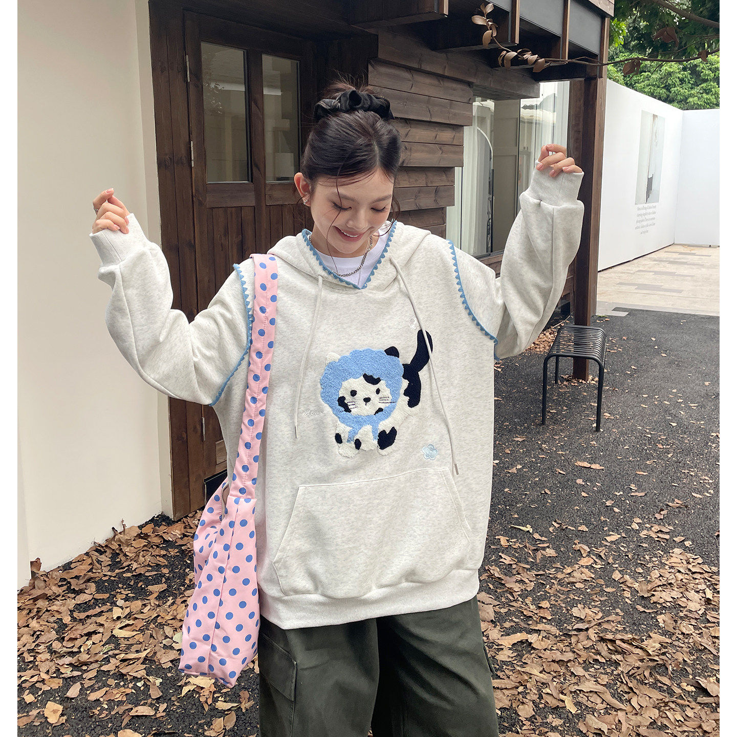 欧尼不胖大码女装慵懒风高级设计感软糯亲肤连帽卫衣秋季新款上衣