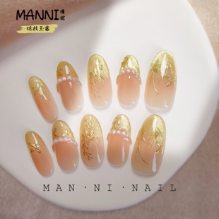 MANNI[琼枝玉露]穿戴甲短款国风手绘花朵2025新款高级感新中式