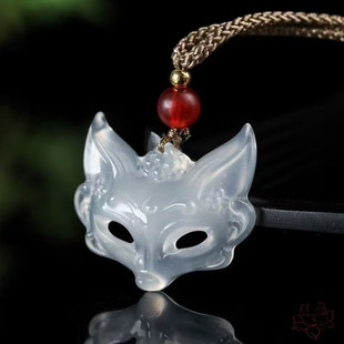 天然玉髓吊坠高冰白狐狸面具挂坠女款玛瑙九尾狐招桃花玉坠双面雕