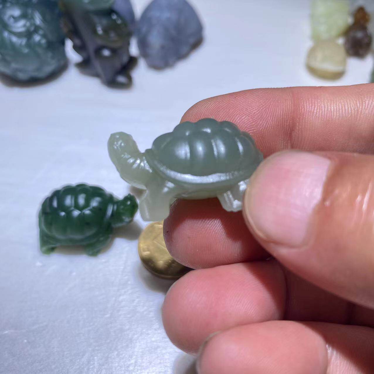 天然新疆和田玉碧玉糖玉雕刻立体萌宠小乌龟小摆件挂件