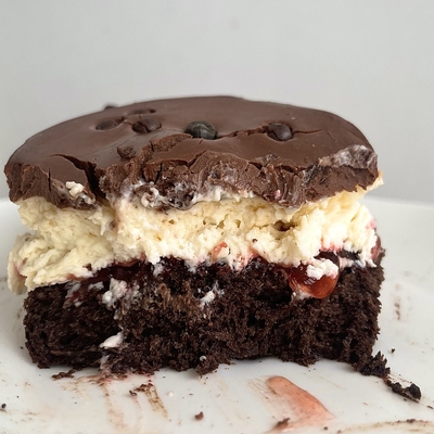 哈灵肉嘟嘟新品草莓乳酪生巧蛋糕罐子重150g