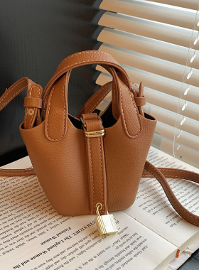 mini菜篮子小包包女斜挎2024新款迷你小众独特精致高级感口红包