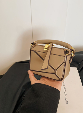 超火精致mini迷你小拎包包女2024新款秋冬高级感轻奢小众斜挎小包