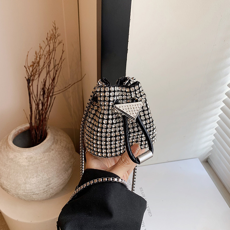 小众个性镶钻束口水桶包女2024夏季韩版时尚儿童单肩包迷你斜挎包,箱包皮具/热销女包/男包,水桶包,淘宝优惠券,粉丝福利购,淘宝优惠卷