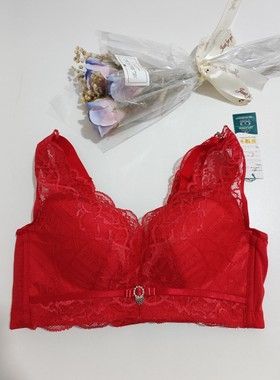 露蒂诗小胸美背款无钢圈内衣舒适聚拢中厚款文胸75A75B80A大红色