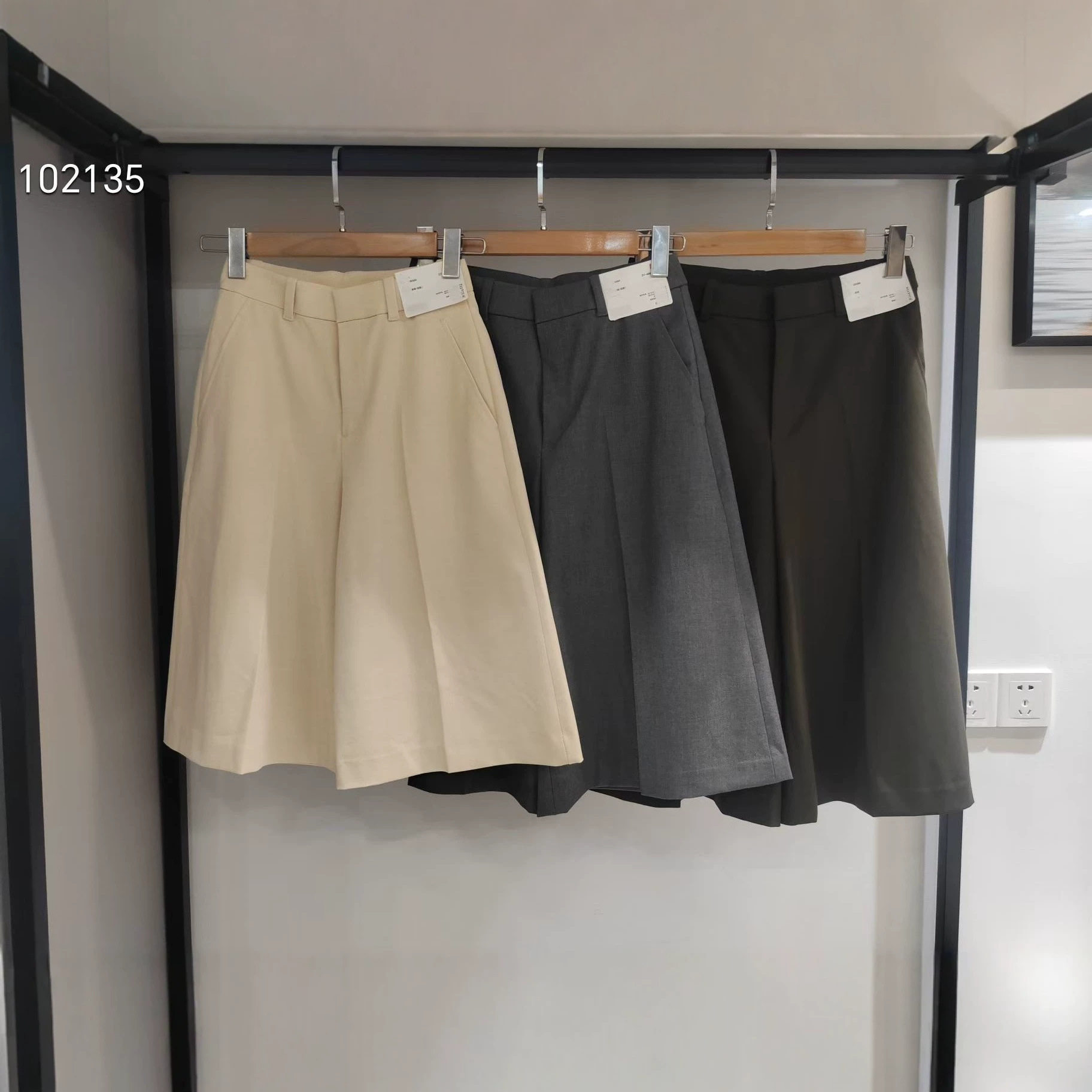 弹力裙裤/偏短款女装2026春秋新款宽松垂感西装裤直筒裤子 488010图片