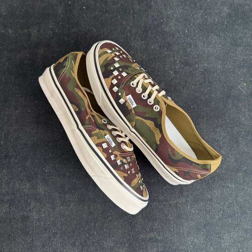 VANS迷彩水钻低帮情侣帆布鞋