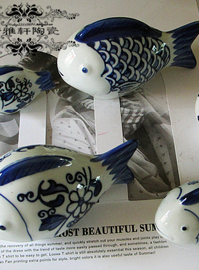新中式手绘青花水中鱼漂浮陶瓷鱼游过来靠近你家居饰品摆件鱼缸饰