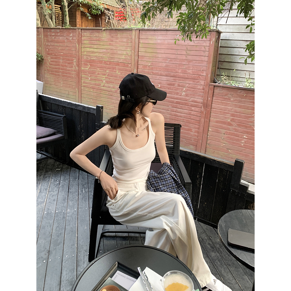 大小姐77 人手B备时髦肯豆背心细肩带高弹显瘦露背针织螺纹吊带