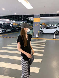 大小姐77 显瘦小蛮腰纸片人竹节棉chao舒服V领弧度下摆T恤