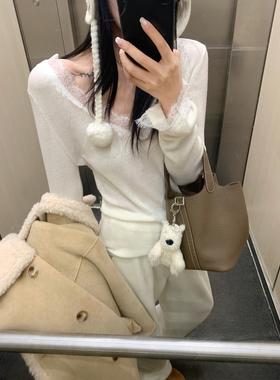 大小姐77 温柔超软糯～绵羊毛柔软蕾丝拼接V领显瘦针织打底上衣女