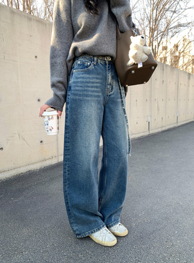 大小姐“出镜裤王”定染重工水洗手工猫须显瘦磨毛秋冬直同牛仔裤