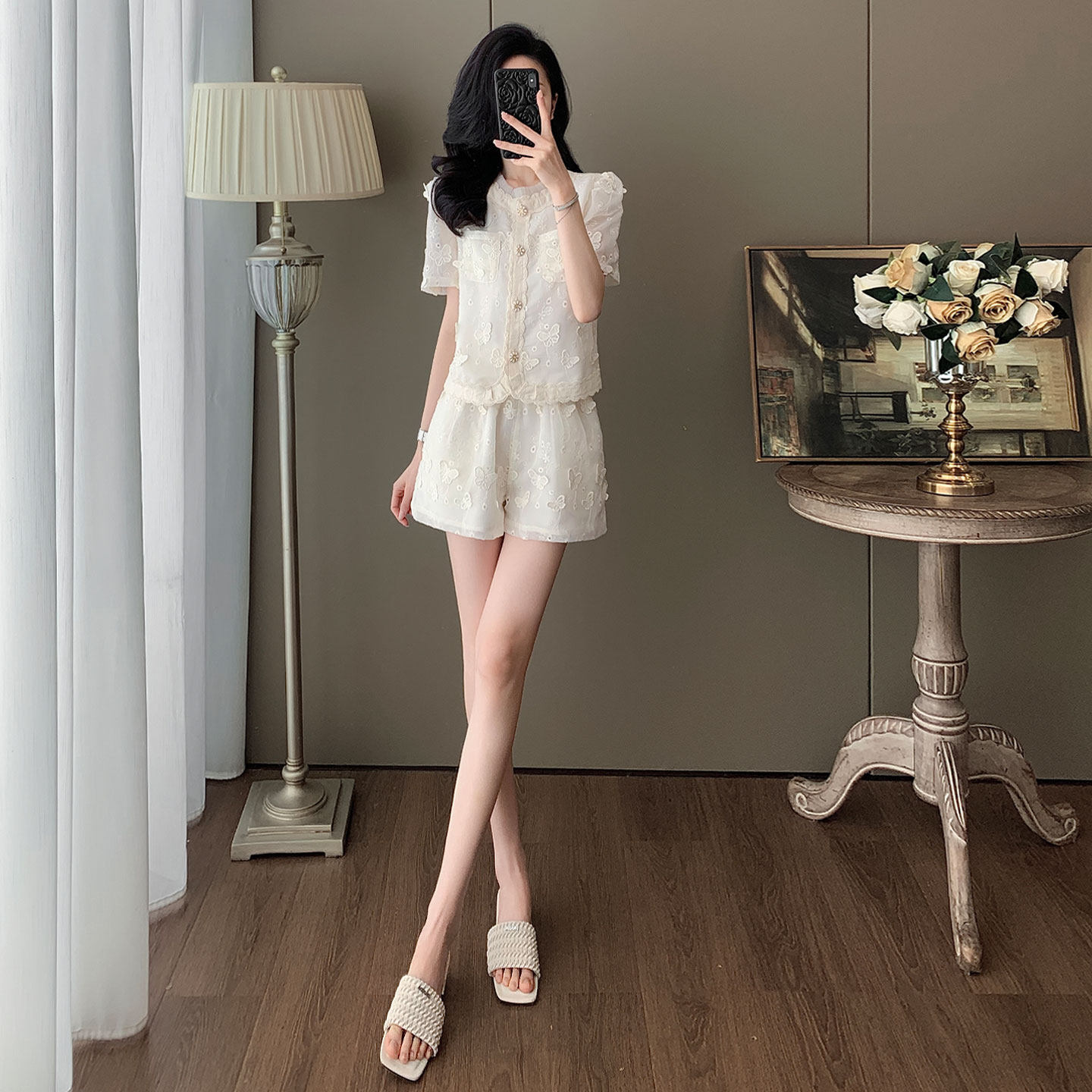 小香风蝴蝶刺绣名媛短袖两件套