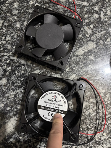 全新原装现货UF-DA11025B24H 11CM风扇24V0.15A 110*110*25mm