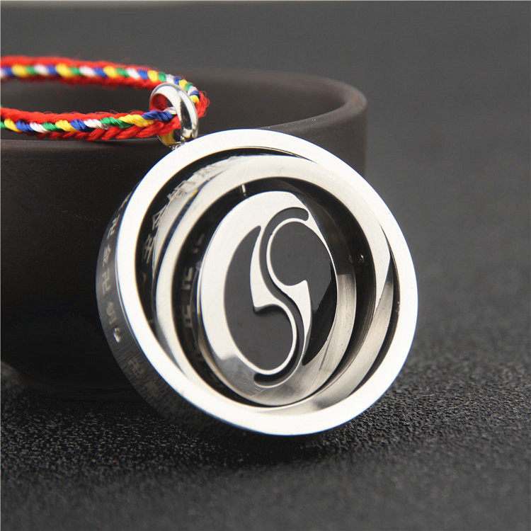 道家结缘可转动阴阳鱼太极图先天八卦吊坠项链护身符男女情侣挂件