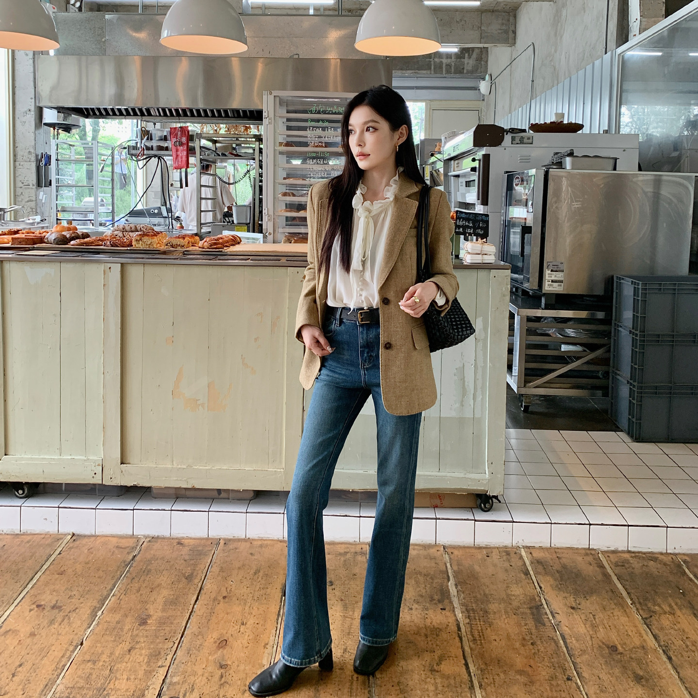 深蓝色显瘦微喇叭裤高弹力牛仔裤女小个子阔腿裤显高显瘦2025新款