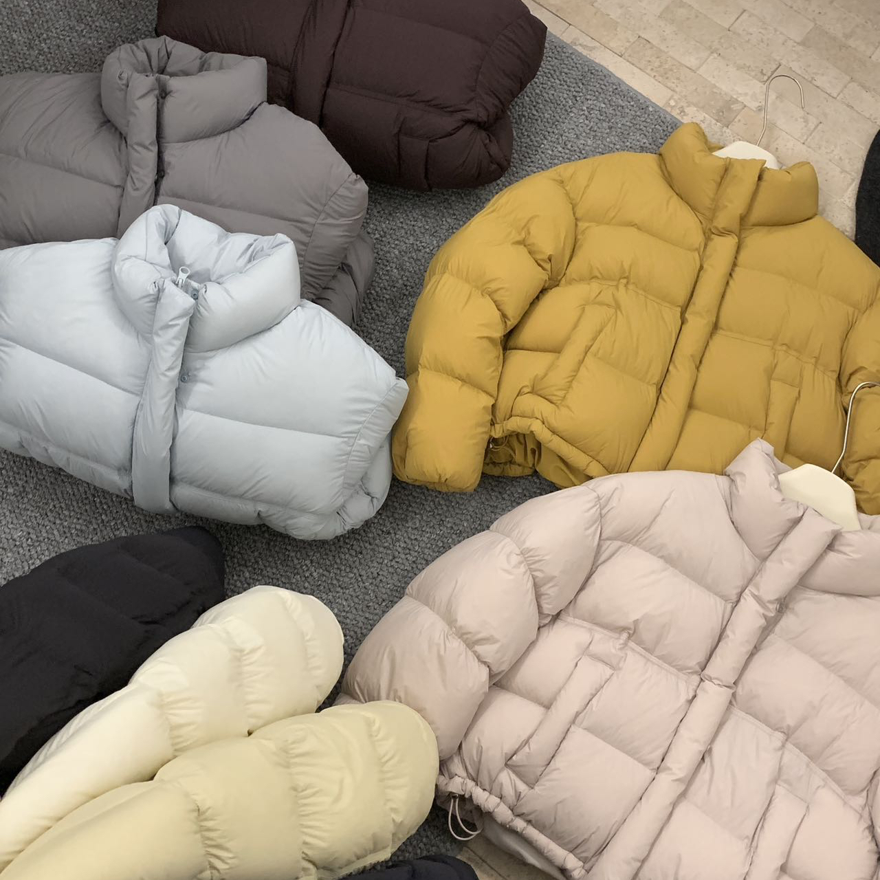 香雪雅-溯源真安心三星安心绒云朵泡芙短款保暖羽绒服外套258829