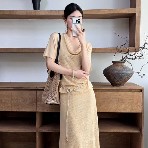 恩诺ENNUO DELICATE-荡领设计褶皱针织衫(不含腰绳不含下装)5329