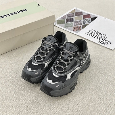 FILA斐乐女鞋硬糖3时尚百搭休闲时尚耐磨防滑减震低帮增高老爹鞋