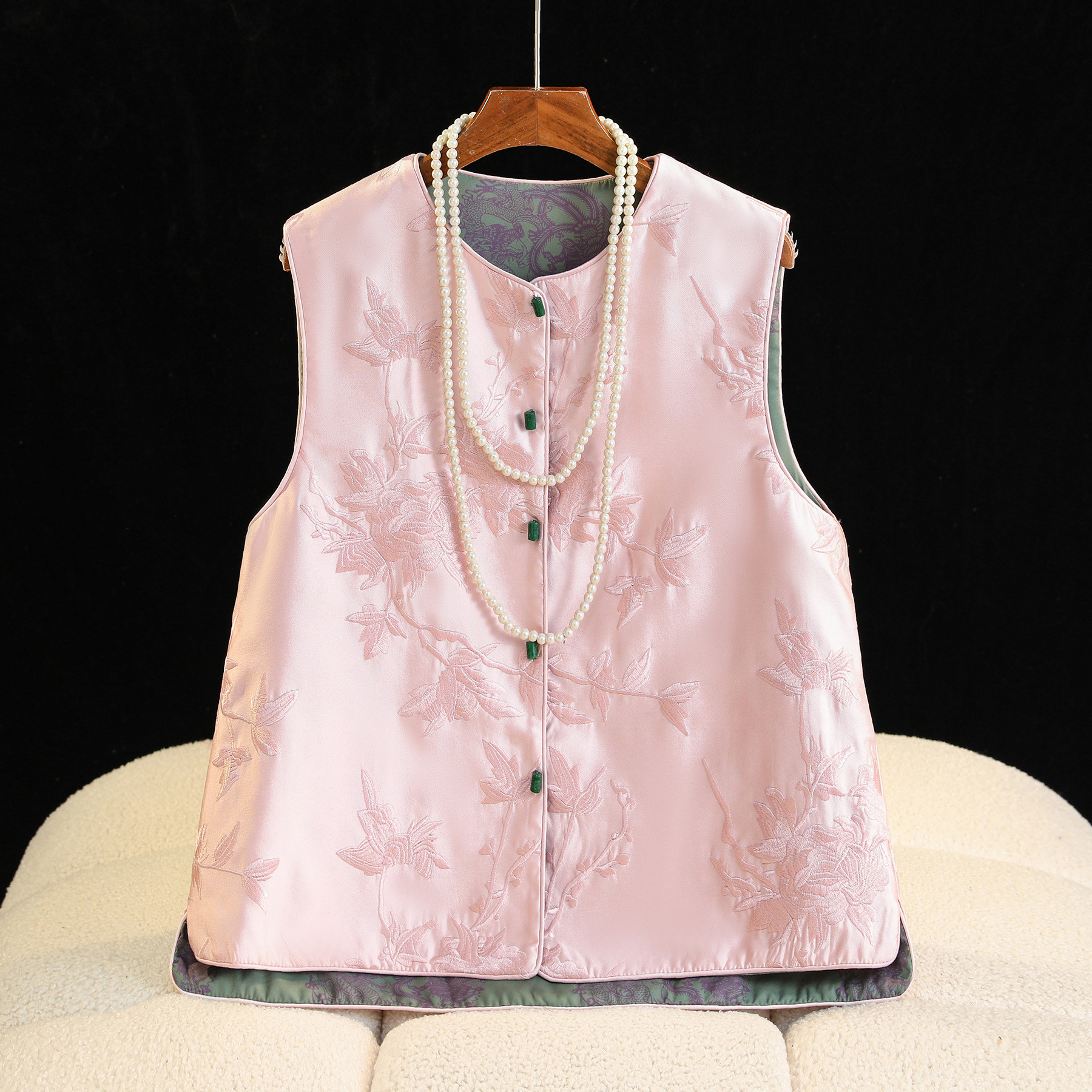NEW CHINESE JACKET WOMENS 2024 SPRING SUMMER NEW CHINESE STYLE RETRO ACETATE HEAVY INDUSTRY EMBROIDERY TANG COSTUME HORSE CLIP SHORT JACKET