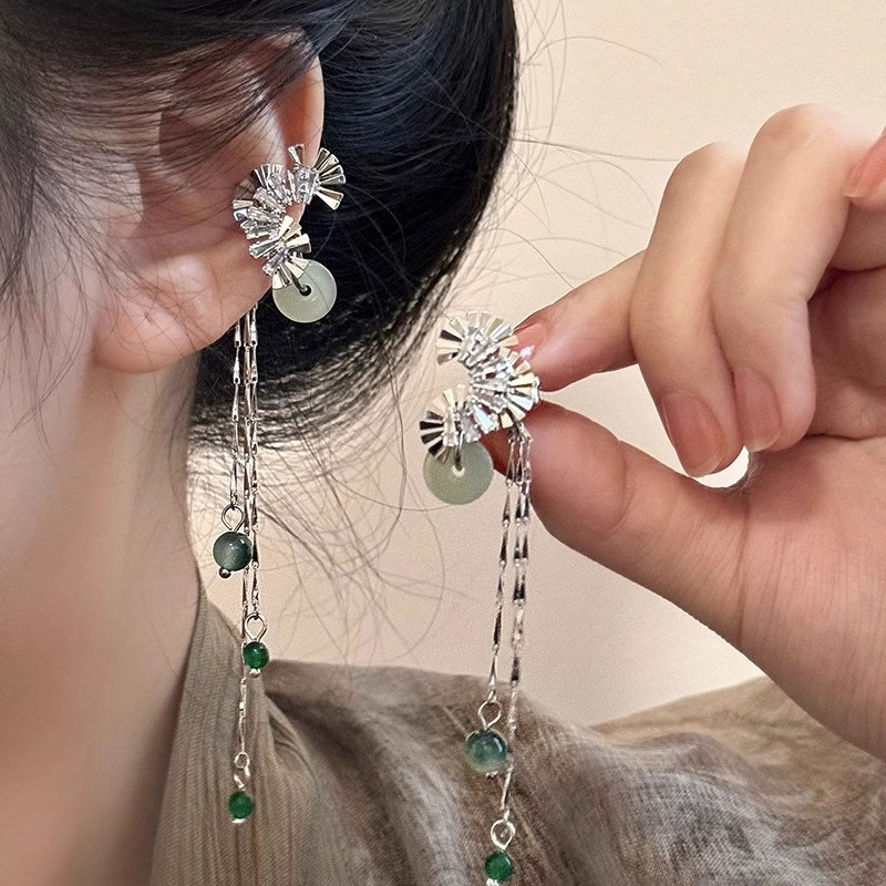 新中式复古扇子玉髓平安扣流苏耳骨夹女古风冷淡风独特无耳洞耳饰