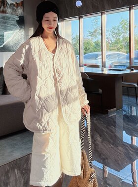 轻薄羽绒服女款冬季2026新款今年流行爆款宽松高级感白鸭绒外套潮