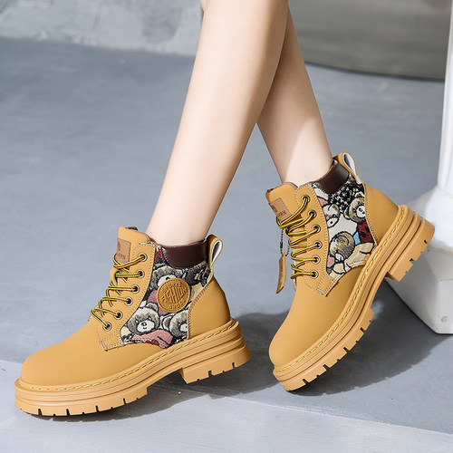 小黄靴大黄靴马丁靴工装机车靴四季2026春季新款英伦风时尚女鞋