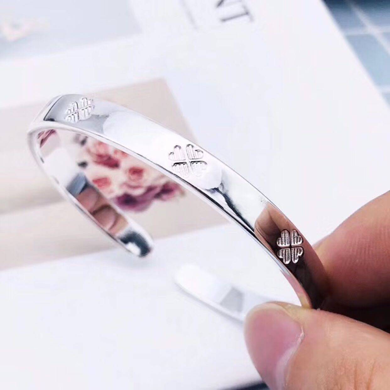 足银999四方光面幸运四叶草开口纯银女手镯简约时尚百搭送闺蜜