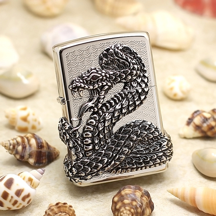 ZIPPO缠绕蛇纯铜送朋友