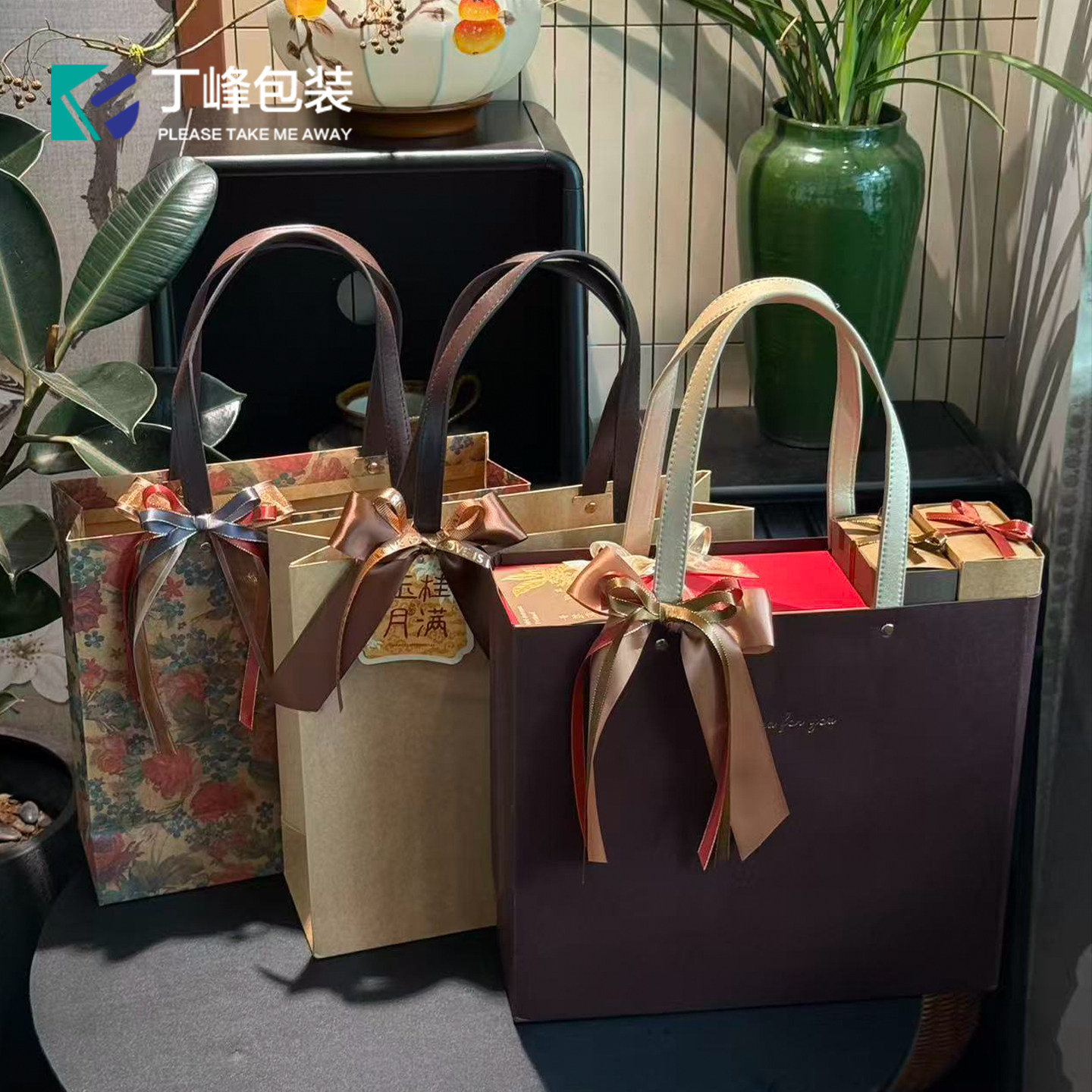 丁峰轻奢皮提中秋月饼礼袋图片