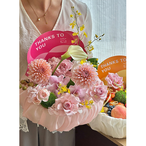 丁峰创意泡芙花边礼物盒