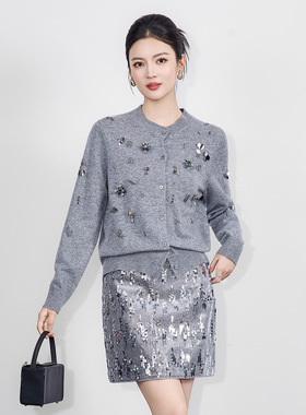 2516201-纯羊毛针织开衫精制重工镜面珠片钉钻短款上衣女秋冬上装