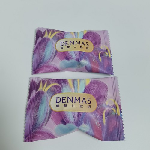 DENMAS丹玛仕扁桃仁松塔结婚喜糖休闲零食