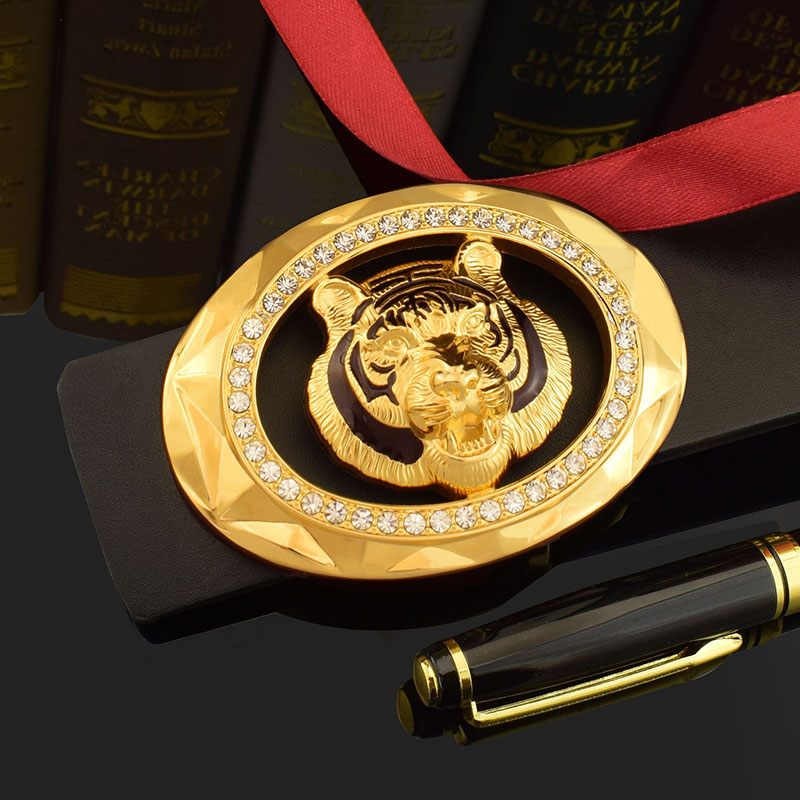 十二生肖老虎头皮带男士真皮正品铜扣腰带男潮流年轻人个性裤腰带