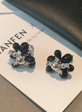 花朵耳环2025新款爆款高级感镶钻黑色珍珠耳钉中性风朋克设计耳饰